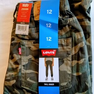 Levi's Green Camo Jogger Pants Size 12